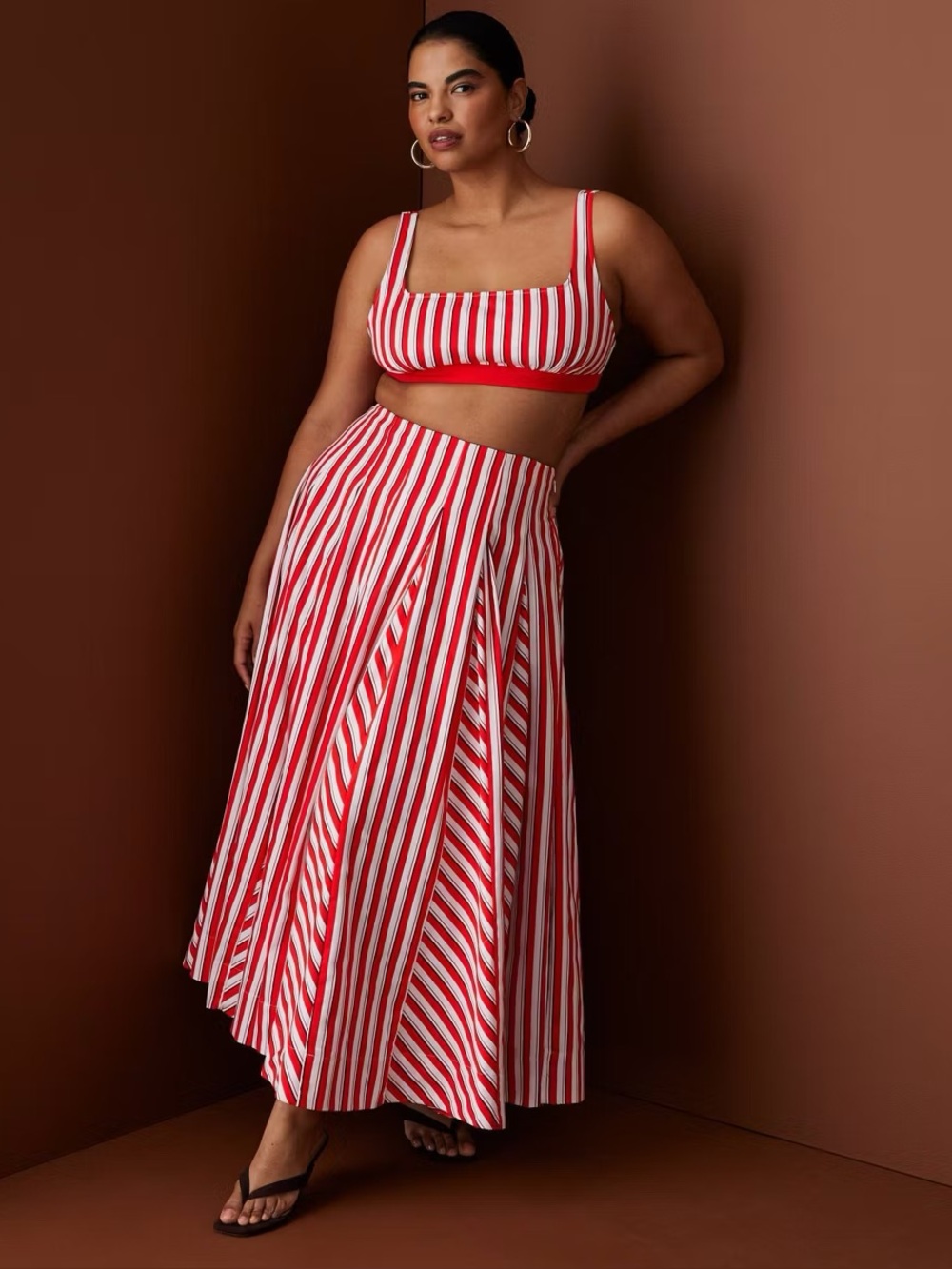 Red Pleated Poplin Striped
Midi Skirt - Rosie Assoulin x
Target size 0 NWT